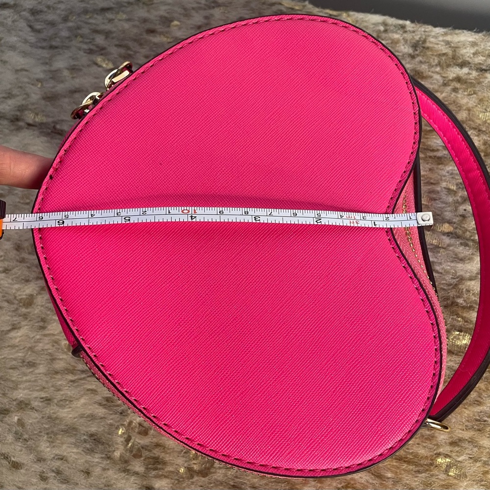 5 for $25🔥Hot Pink Heart Crossbody Purse- New Without Tags - Picture 9 of 11